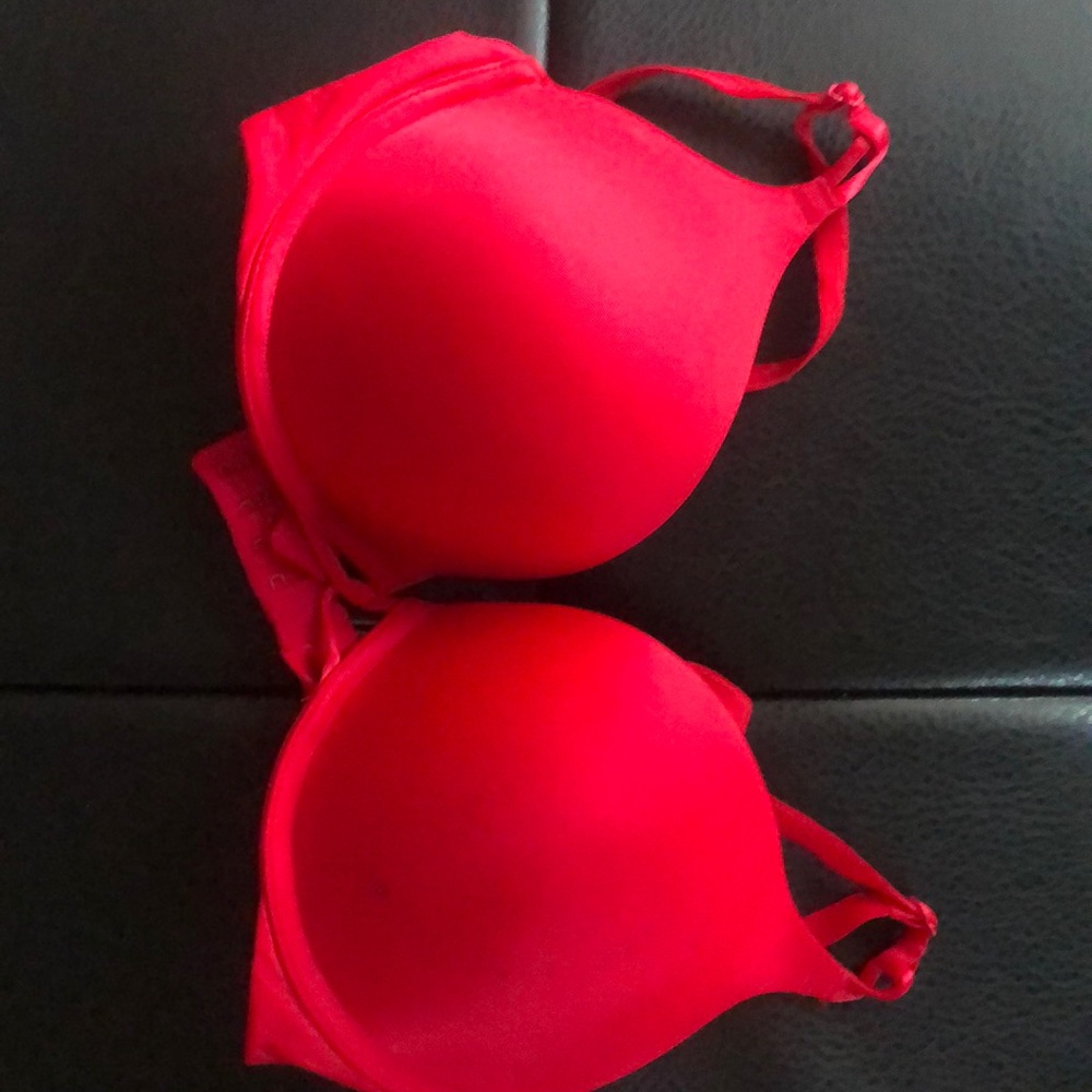 VICTORIA SECRET BOMBSHELL 💣 BRA